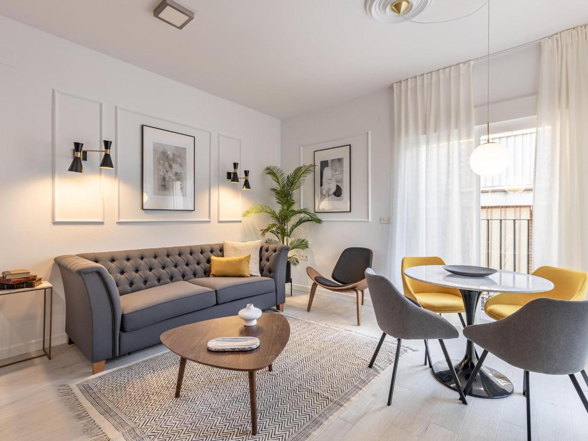 Central Stylish And Elegant 1 & 2 Bedroom Apartments III Granada Exterior photo